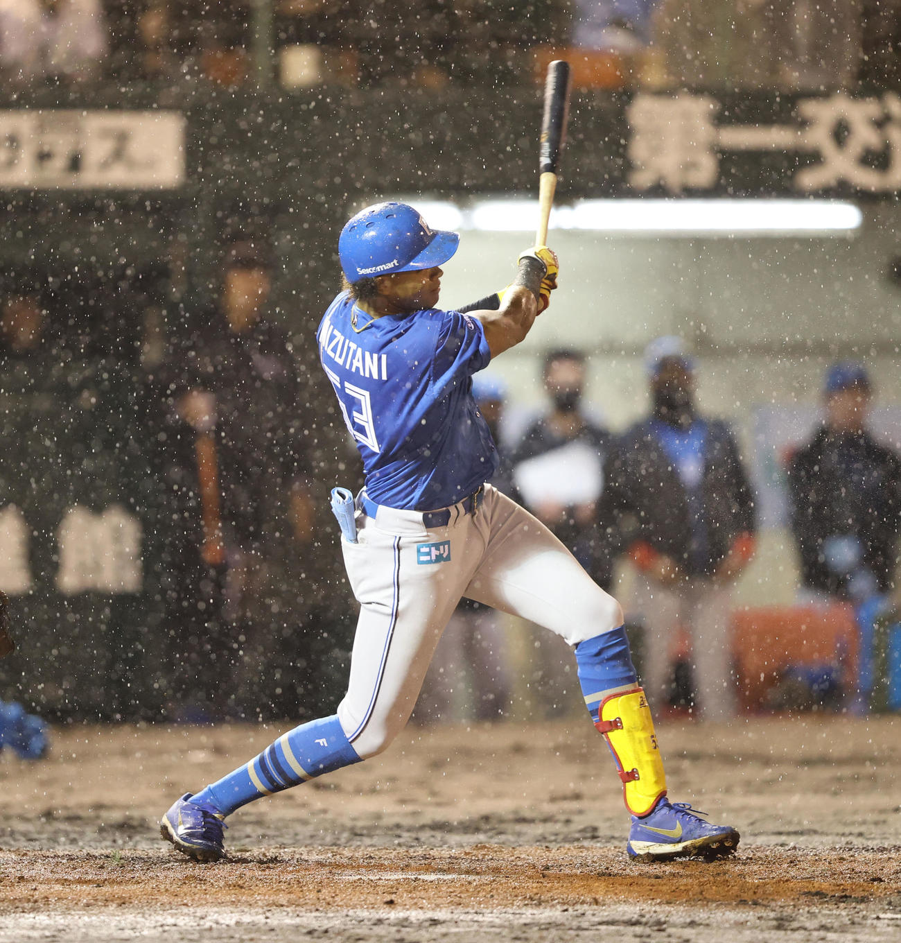 ソフトバンク対日本ハム　3回表日本ハム1死満塁、水谷は左前に同点適時打を放つ（撮影・梅根麻紀）