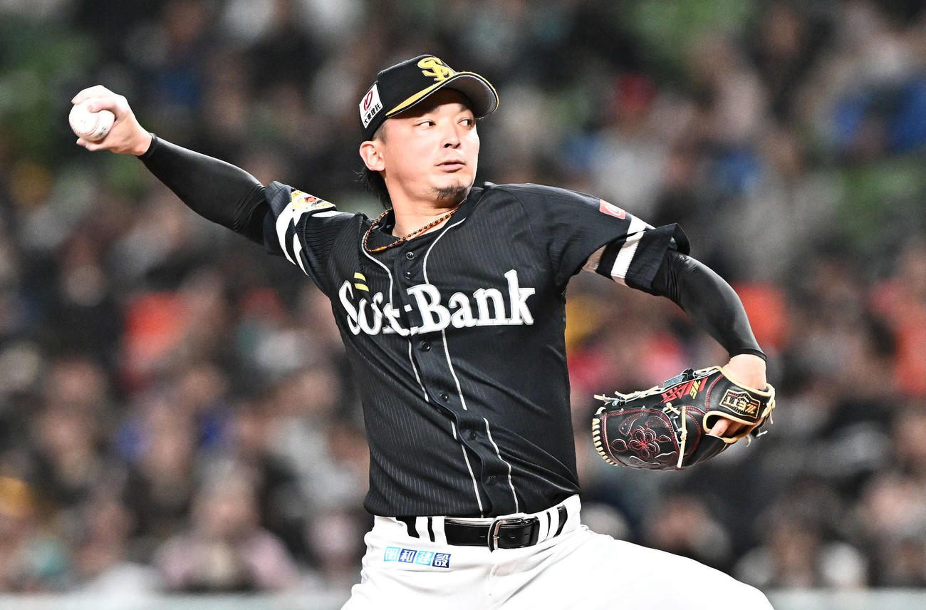 西武対ソフトバンク　ソフトバンク先発の東浜（撮影・滝沢徹郎）