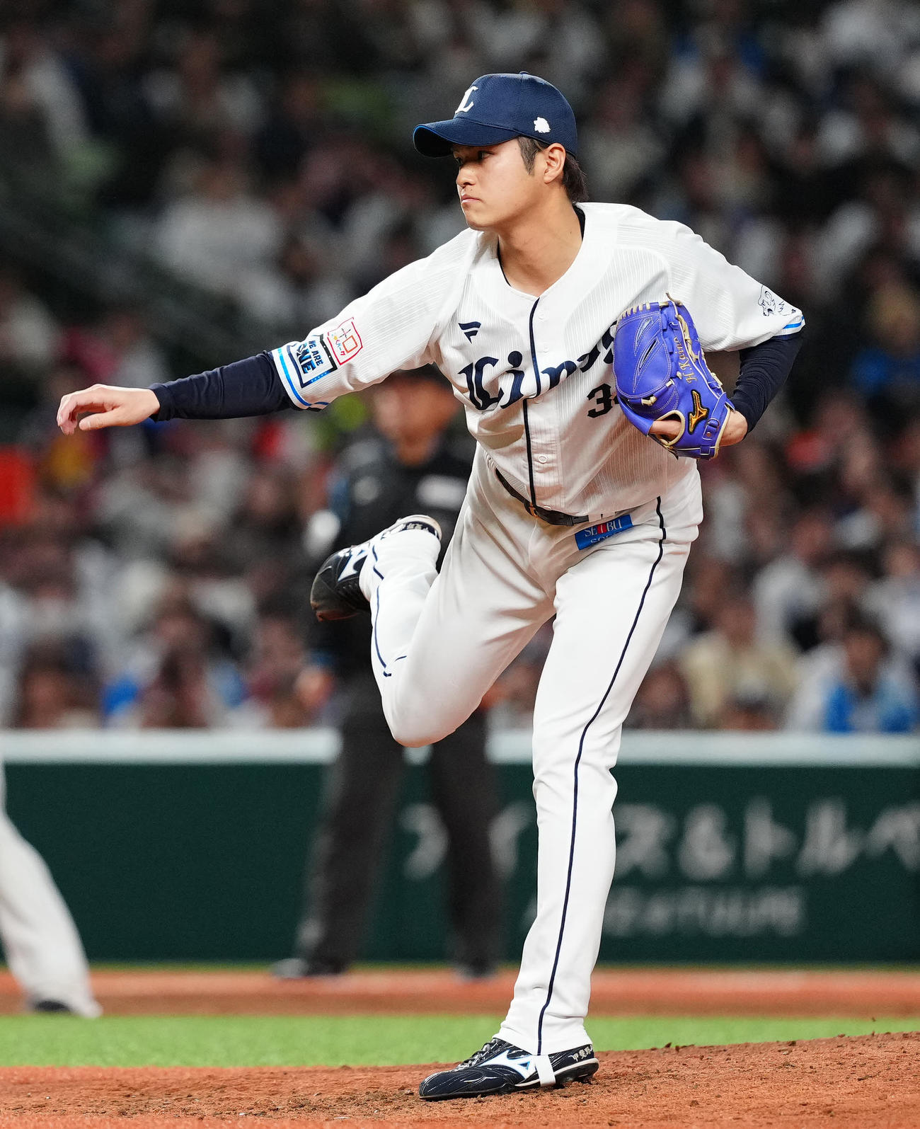 西武対ソフトバンク　西武2番手の甲斐野（撮影・江口和貴）