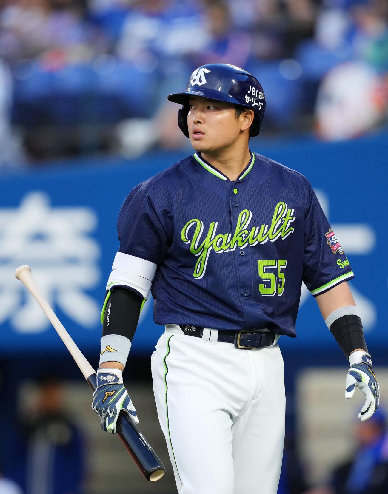 DeNA対ヤクルト　1回表ヤクルト2死二塁、三振に倒れる村上（撮影・横山健太）