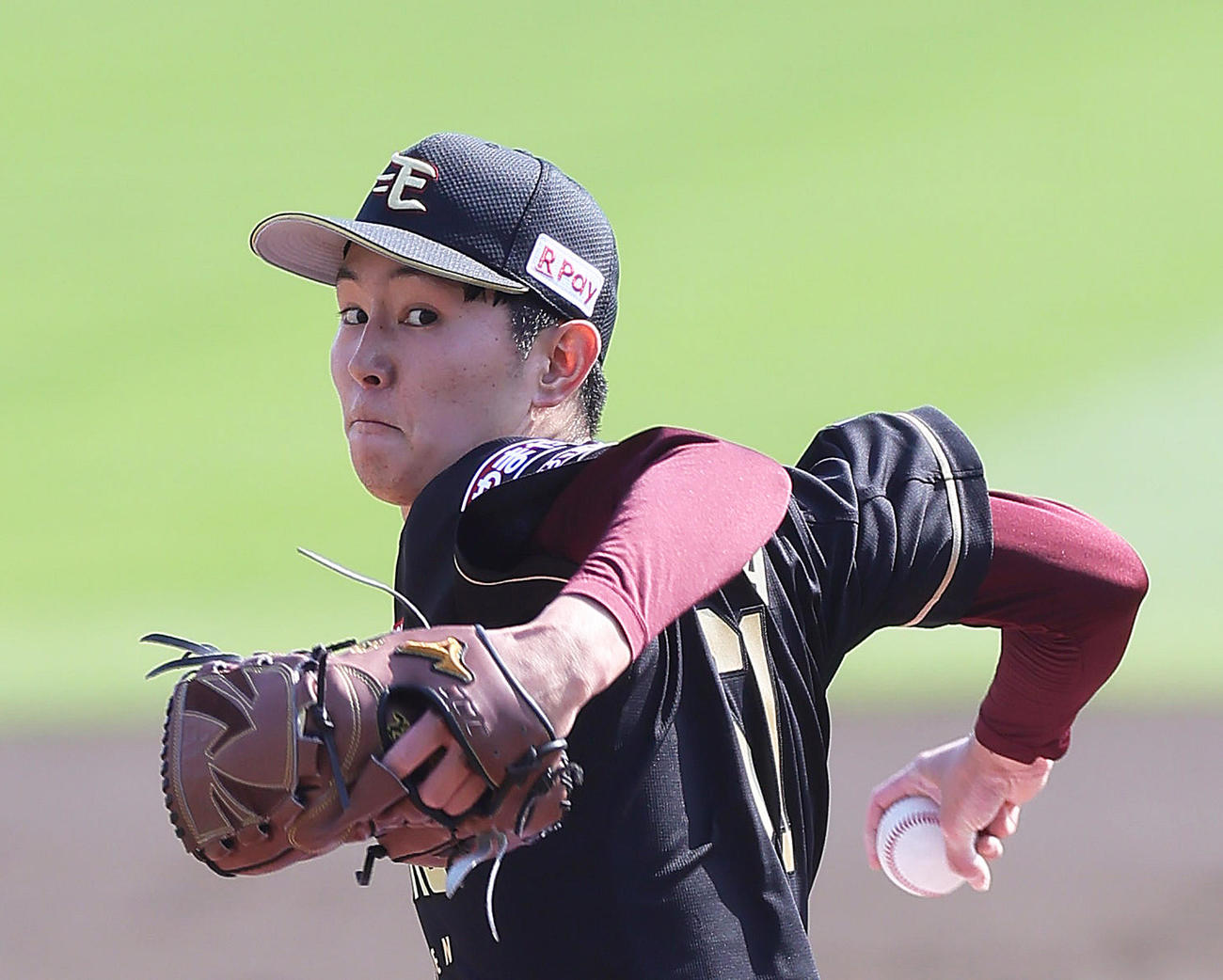 楽天対ロッテ　プロ初先発の楽天松田（撮影・足立雅史）