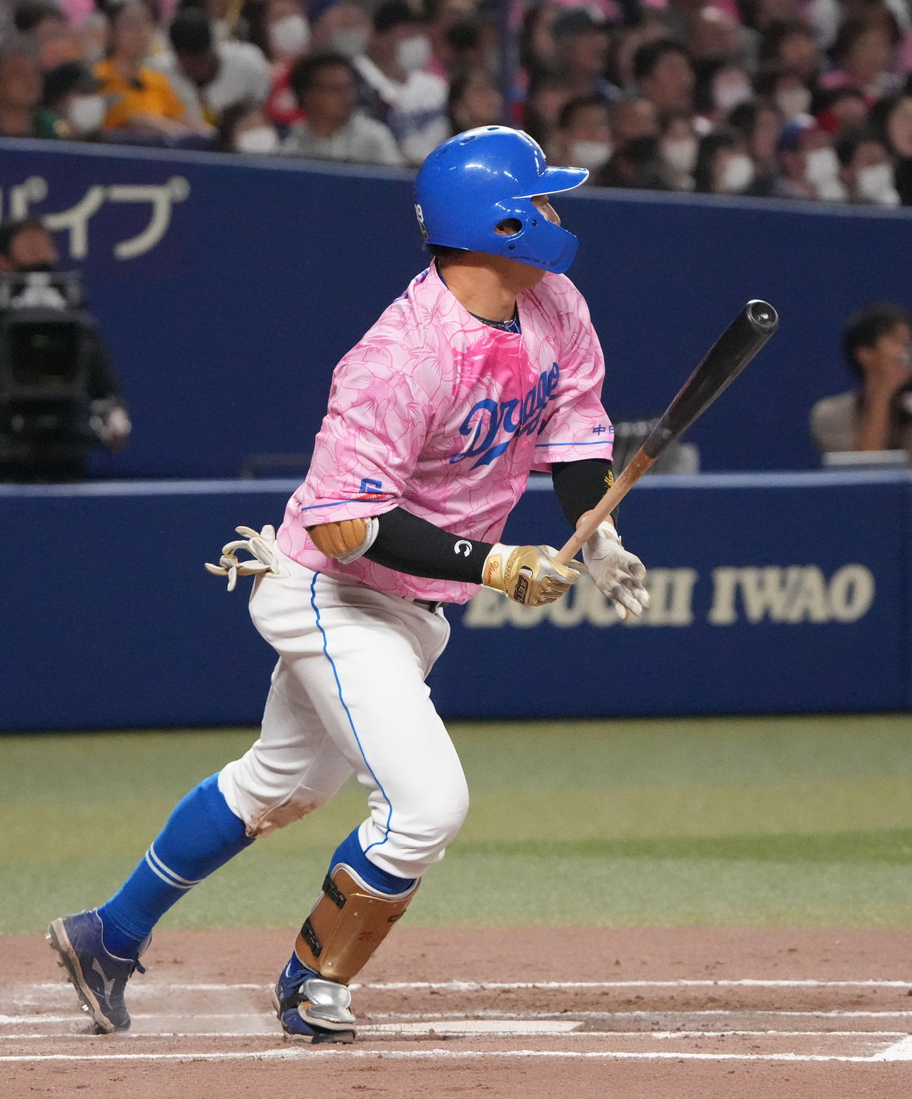 中日対阪神　6回裏中日無死満塁、左前適時打を放つ宇佐見（撮影・森本幸一）