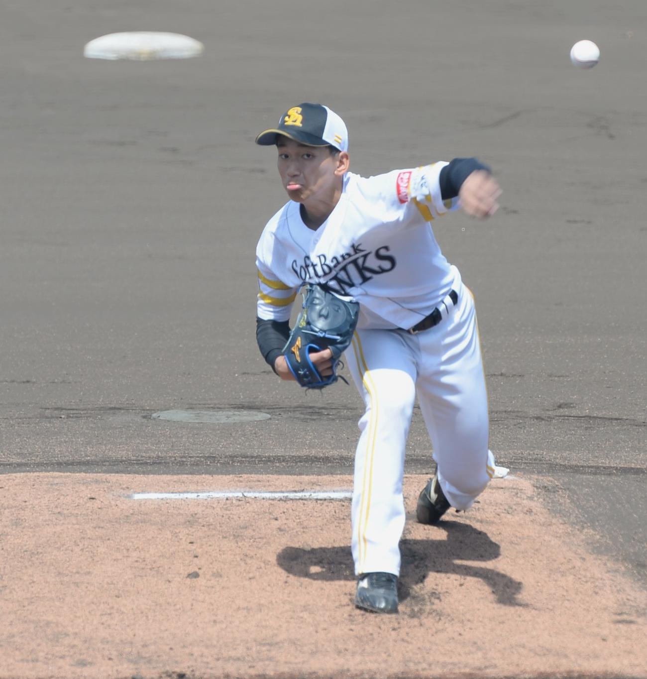 シート打撃に登板したソフトバンク前田悠（撮影・佐藤究）