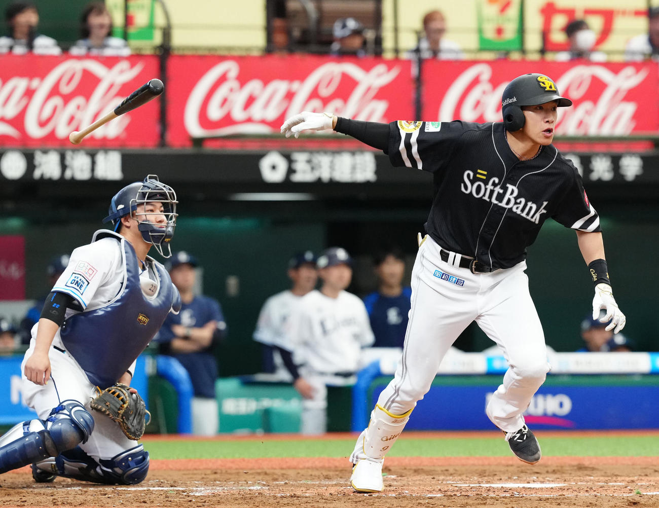 西武対ソフトバンク　3回表ソフトバンク2死三塁、先制適時打を放つ柳田（撮影・江口和貴）