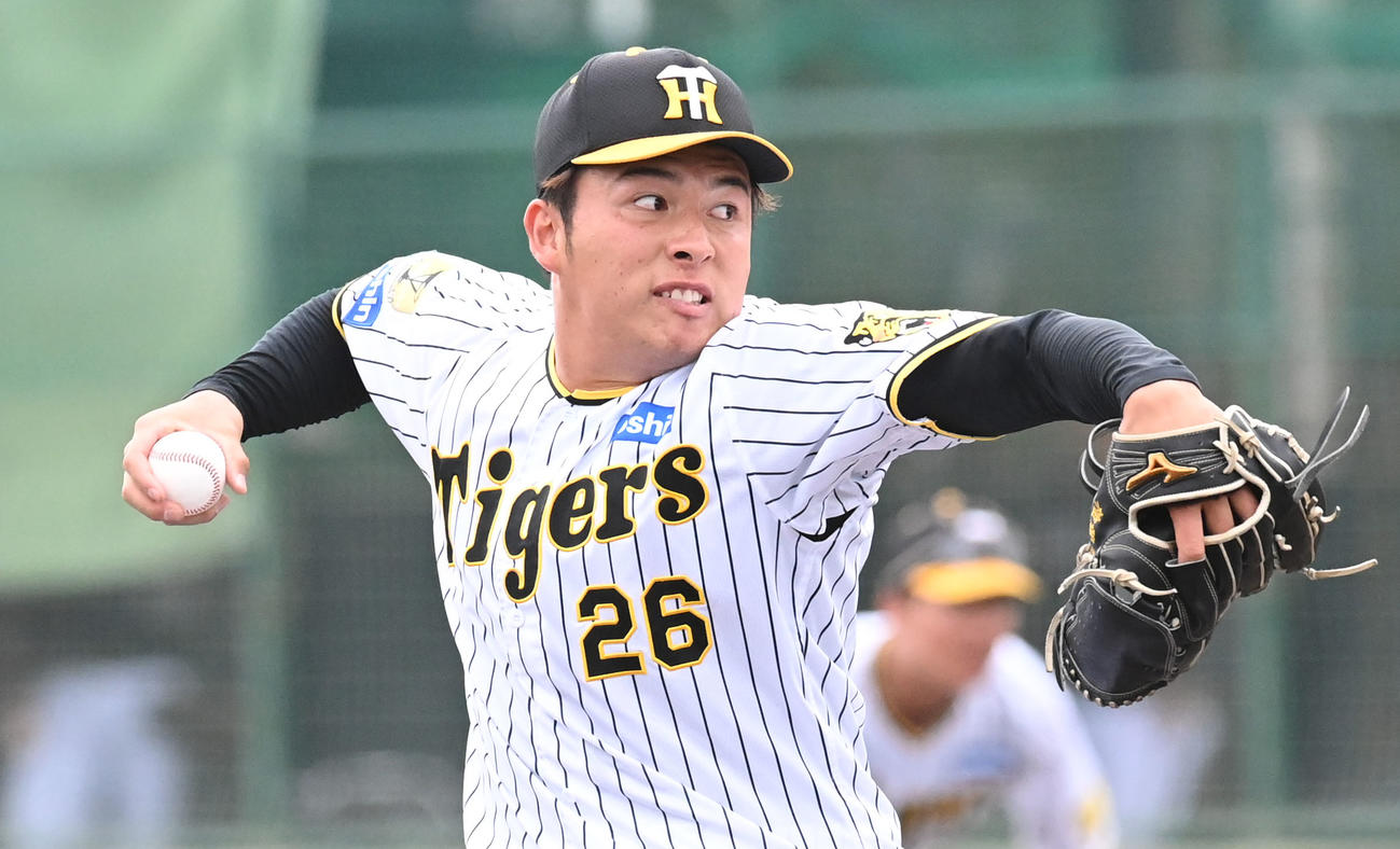 阪神対オリックス　9回表に登板した阪神の椎葉（撮影・滝沢美穂子）