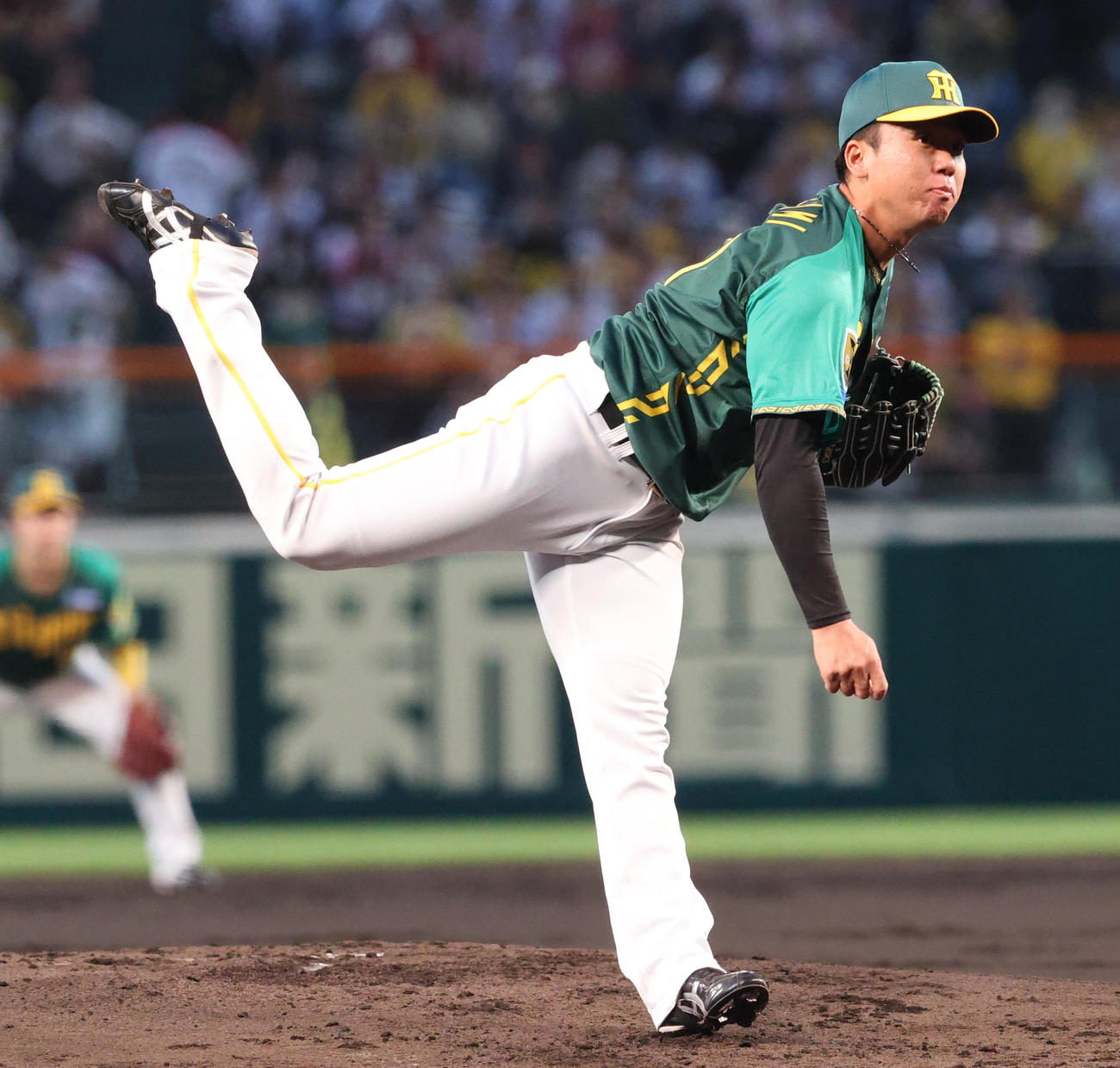 阪神対巨人　阪神先発の村上（撮影・上山淳一）
