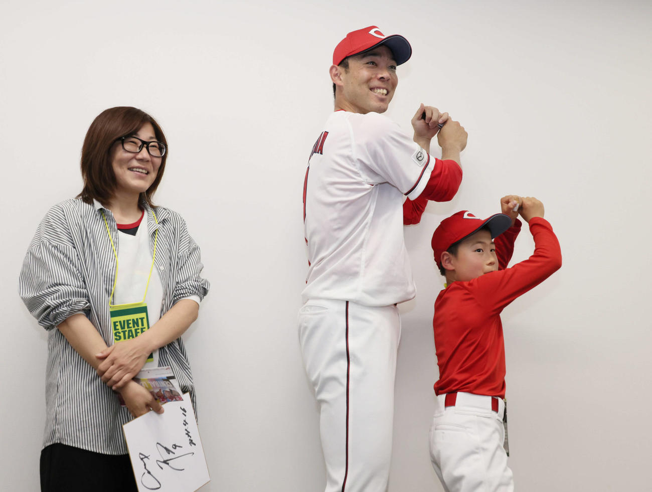 広島対DeNA　広島秋山はひとり親家庭に試合観戦をプレゼント（撮影・加藤孝規）