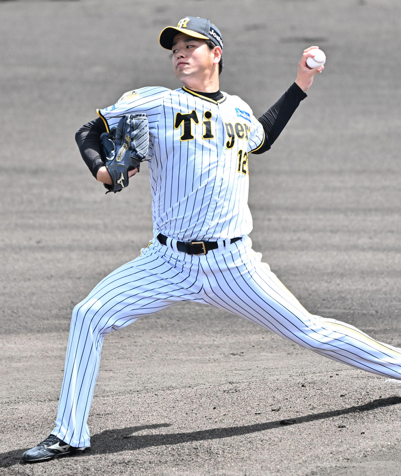 阪神対オリックス　阪神先発の高橋（撮影・石井愛子）