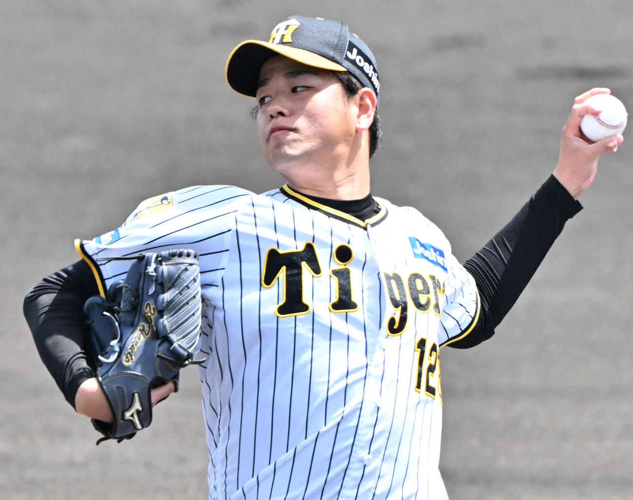 阪神対オリックス　阪神先発の高橋（撮影・石井愛子）