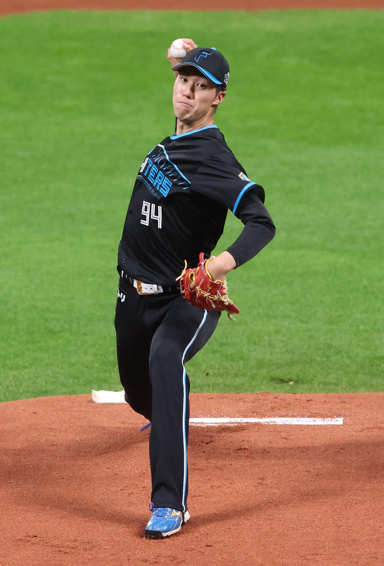 日本ハム対ソフトバンク　日本ハム先発の福島（撮影・佐藤翔太）