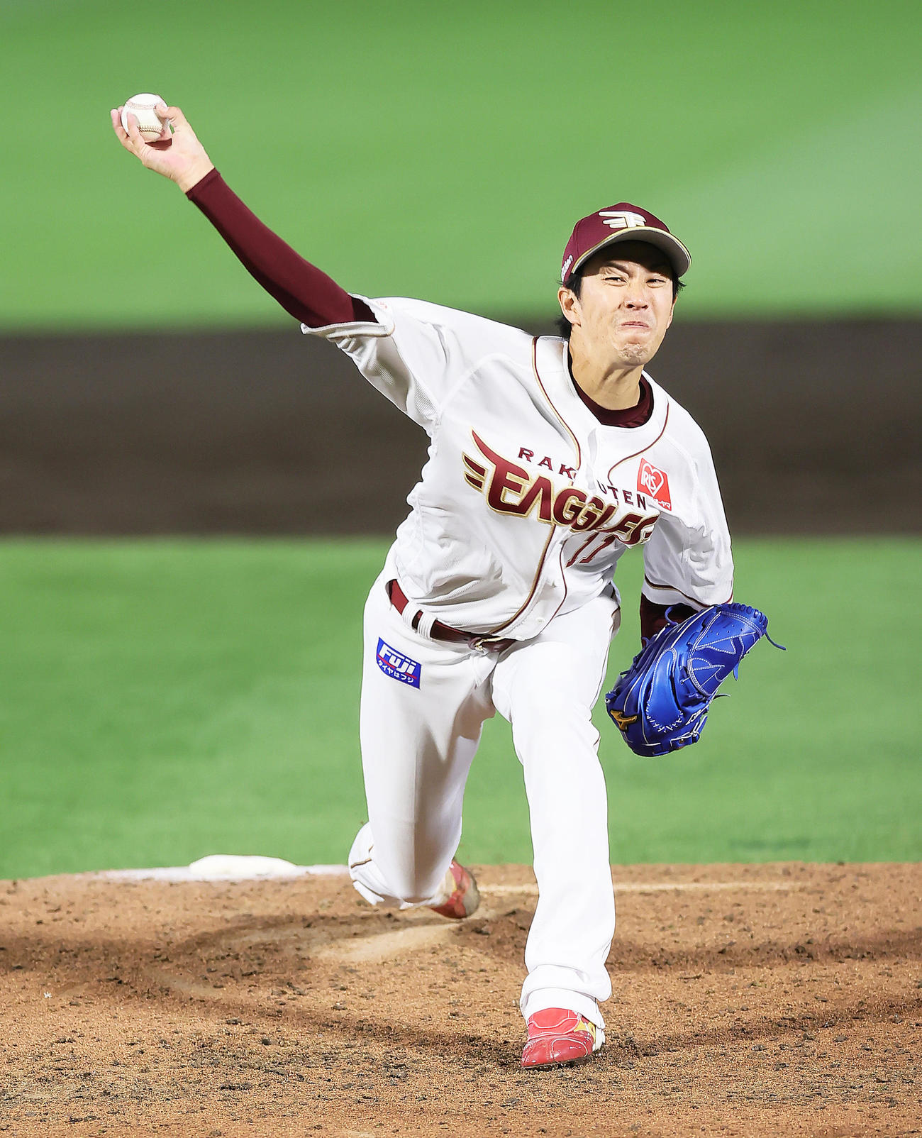 楽天対オリックス　楽天先発の岸（撮影・足立雅史）