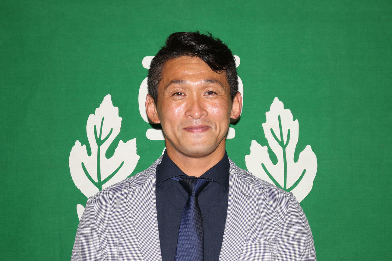 日本ハム・福島の指導にあたってきた日本ハムOB中村ピッチングアドバイザー（2021年10月22日撮影）
