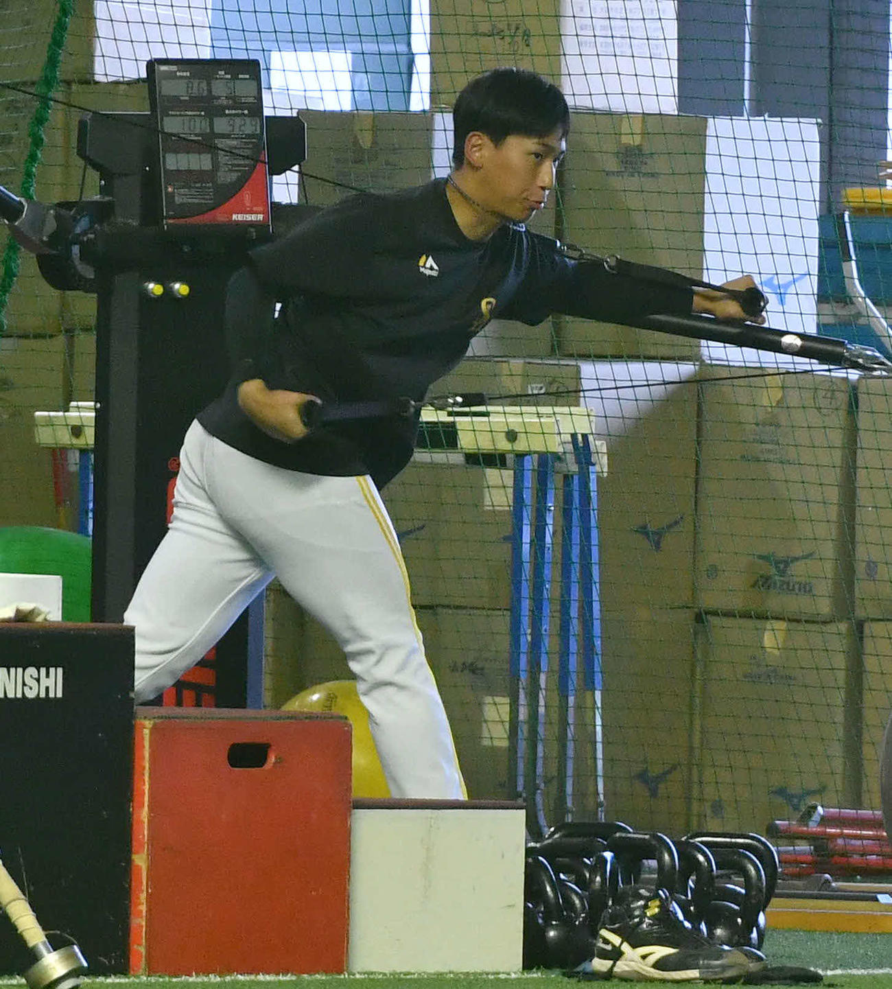 トレーニングを行う前田悠伍（撮影・岩下翔太）