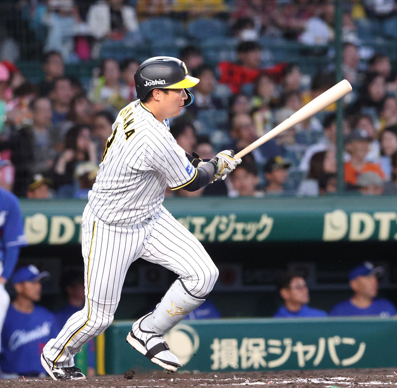 阪神対中日　2回裏阪神無死、大山は左前打を放つ（撮影・上山淳一）