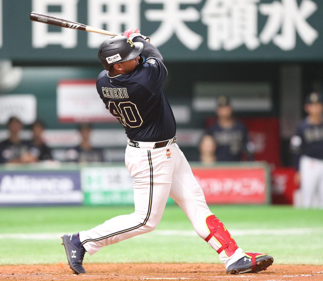 ソフトバンク対オリックス　3回表オリックス2死一塁、セデーニョは左越えに勝ち越しとなる2点本塁打を放つ（撮影・梅根麻紀）