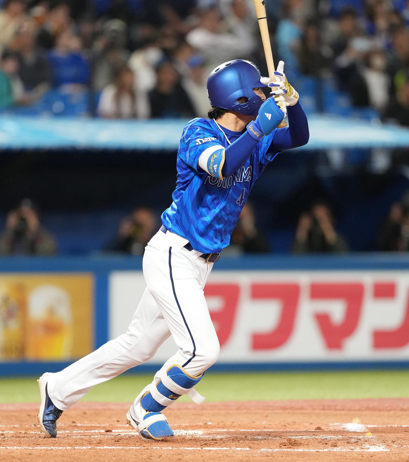 ヤクルト対DeNA 3回表DeNA1死、中前打を放つ度会（撮影・鈴木みどり）