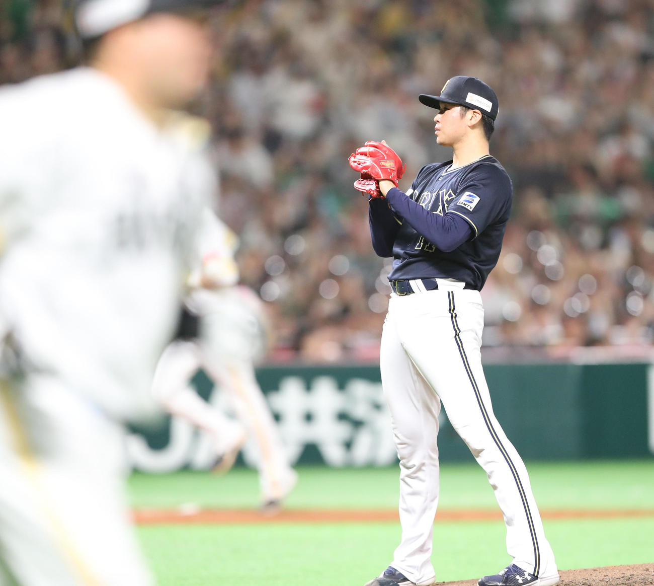 ソフトバンク対オリックス　4回裏ソフトバンク2死一、三塁、山川に3点本塁打を浴びた山下（撮影・梅根麻紀）