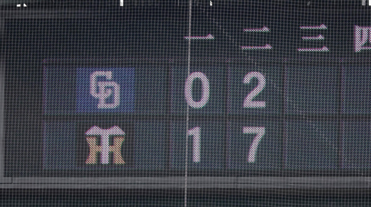 阪神対中日　2回裏に一挙7得点を挙げた阪神（撮影・加藤哉）
