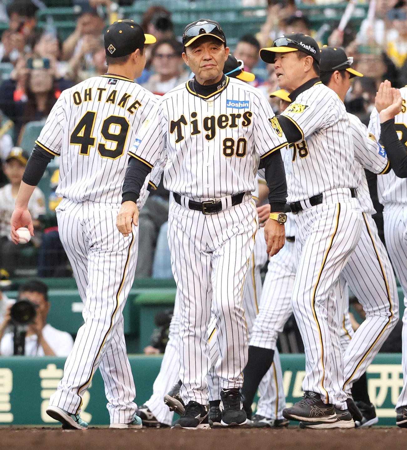 阪神対中日　中日に大勝した阪神岡田監督（撮影・上山淳一）