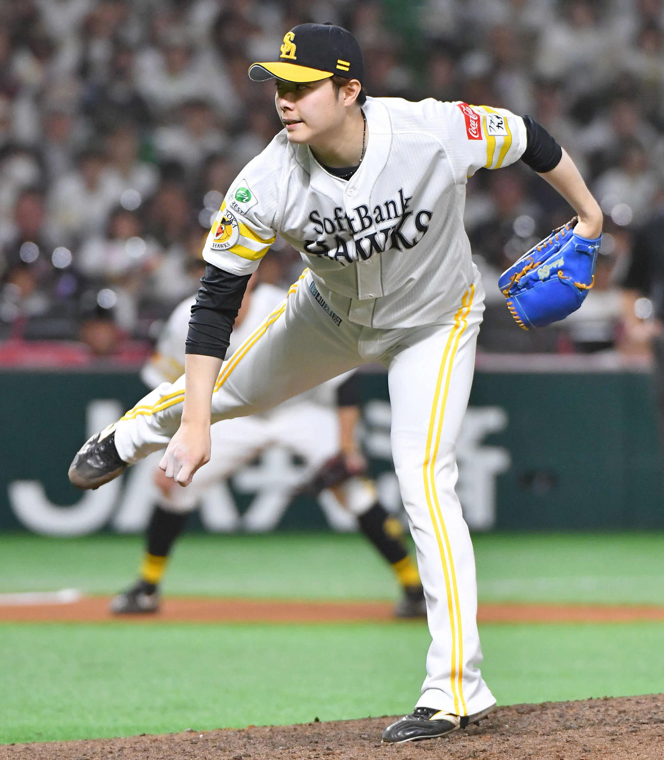 ソフトバンク対オリックス　10回表から登板した、ソフトバンク5番手の松本裕（撮影・岩下翔太）