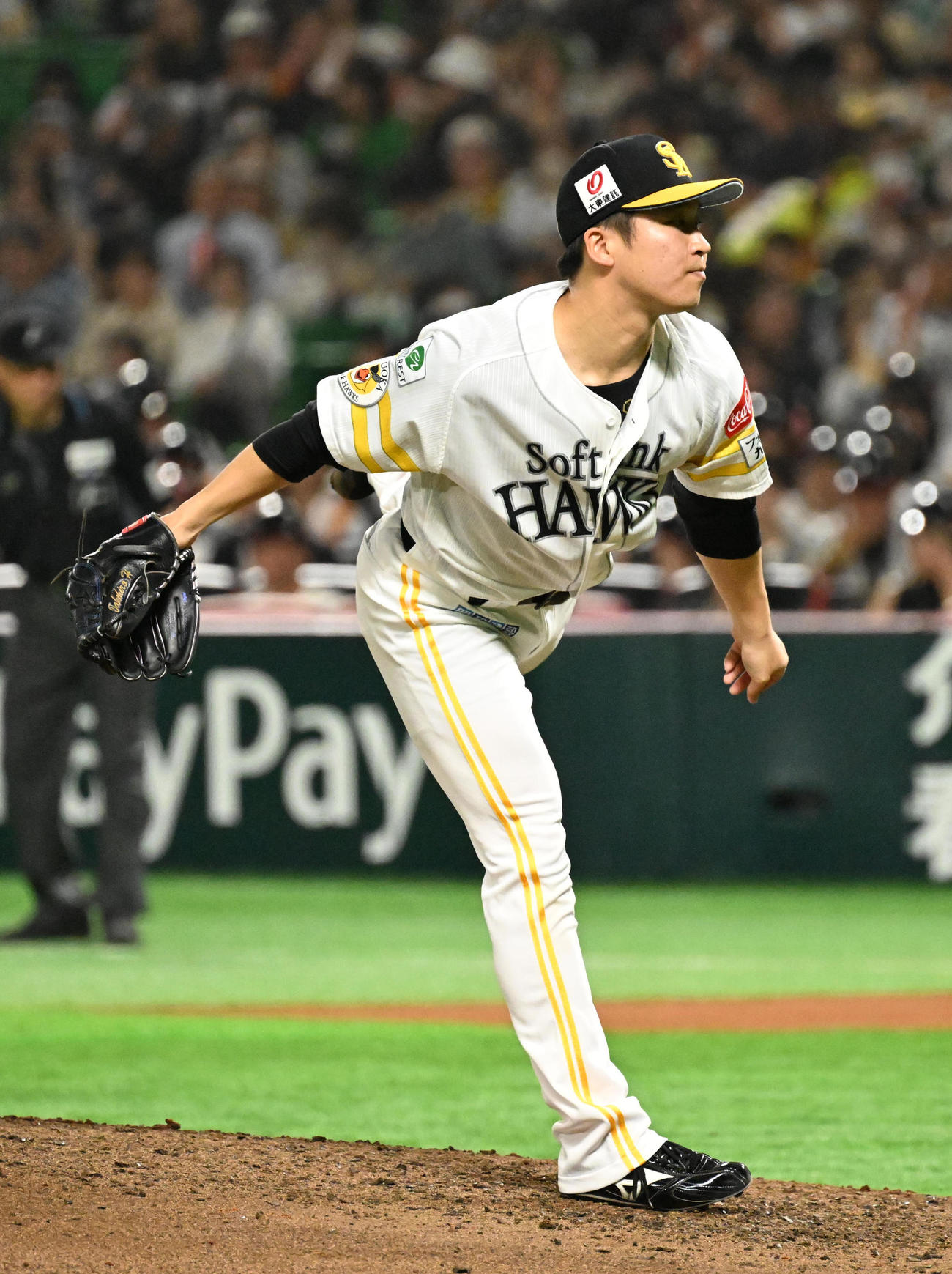 ソフトバンク対オリックス　2番手投手・長谷川（撮影・林敢治）