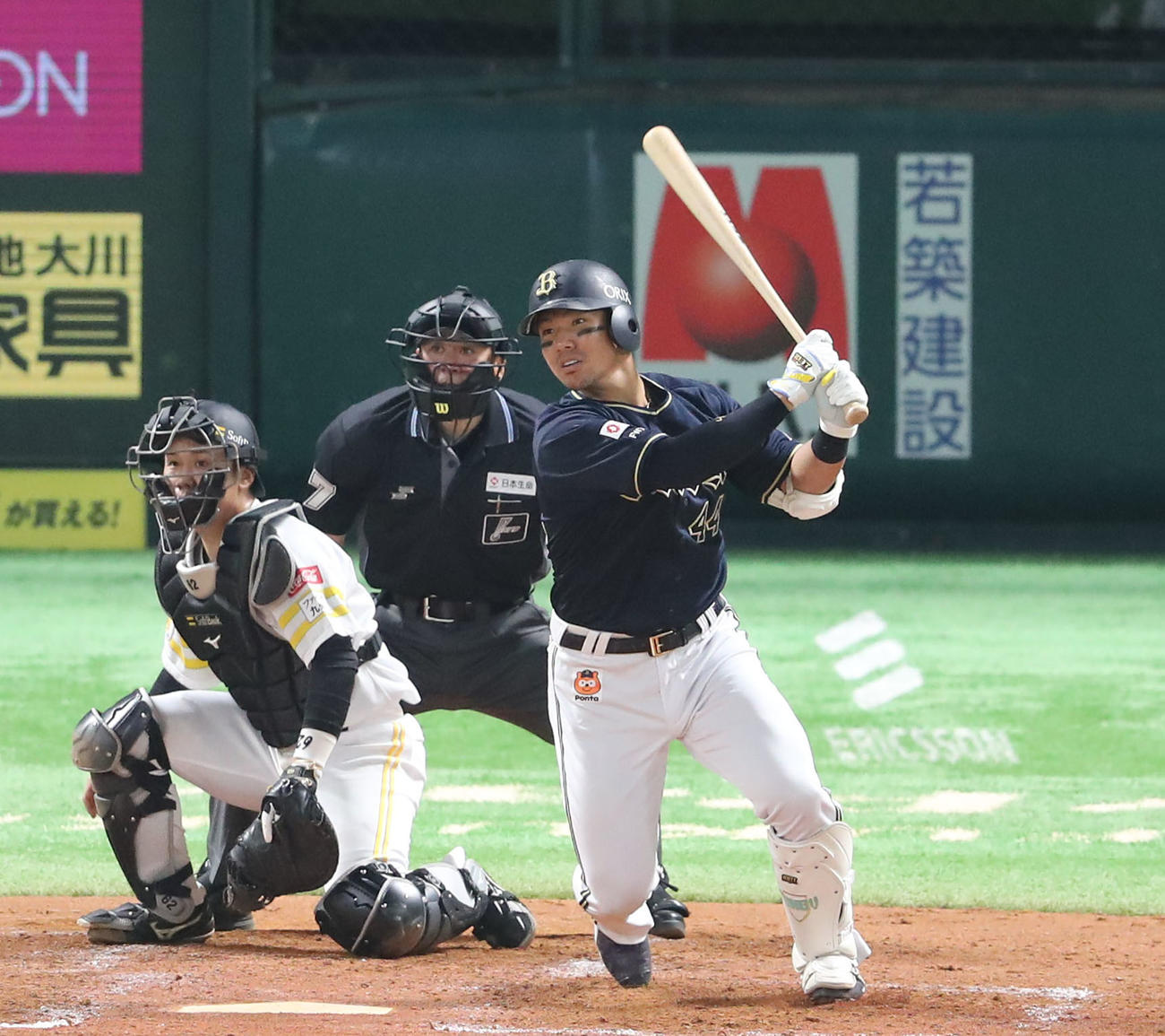 ソフトバンク対オリックス　5回表オリックス2死一、三塁、頓宮は右前に勝ち越しとなる適時打を放つ（撮影・梅根麻紀）