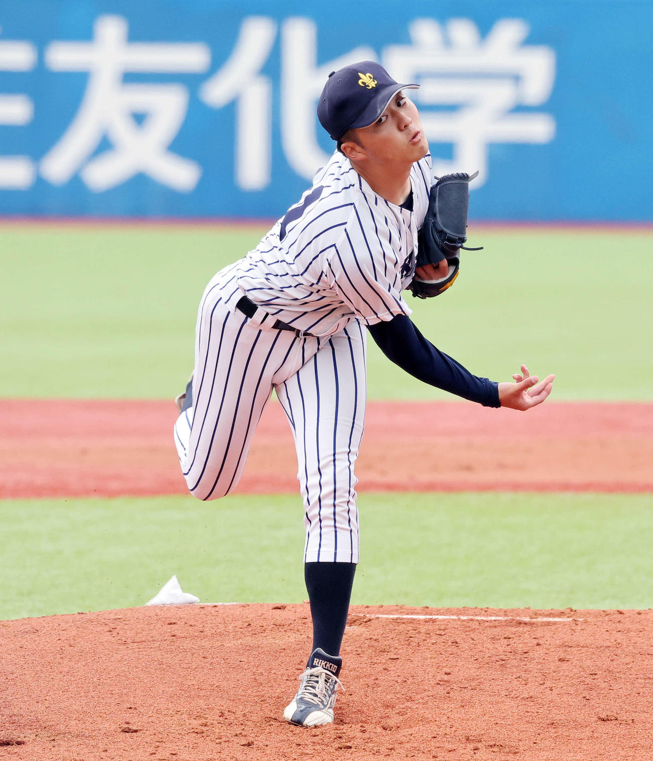 立大対法大　力投する立大先発の沖（撮影・鈴木正人）