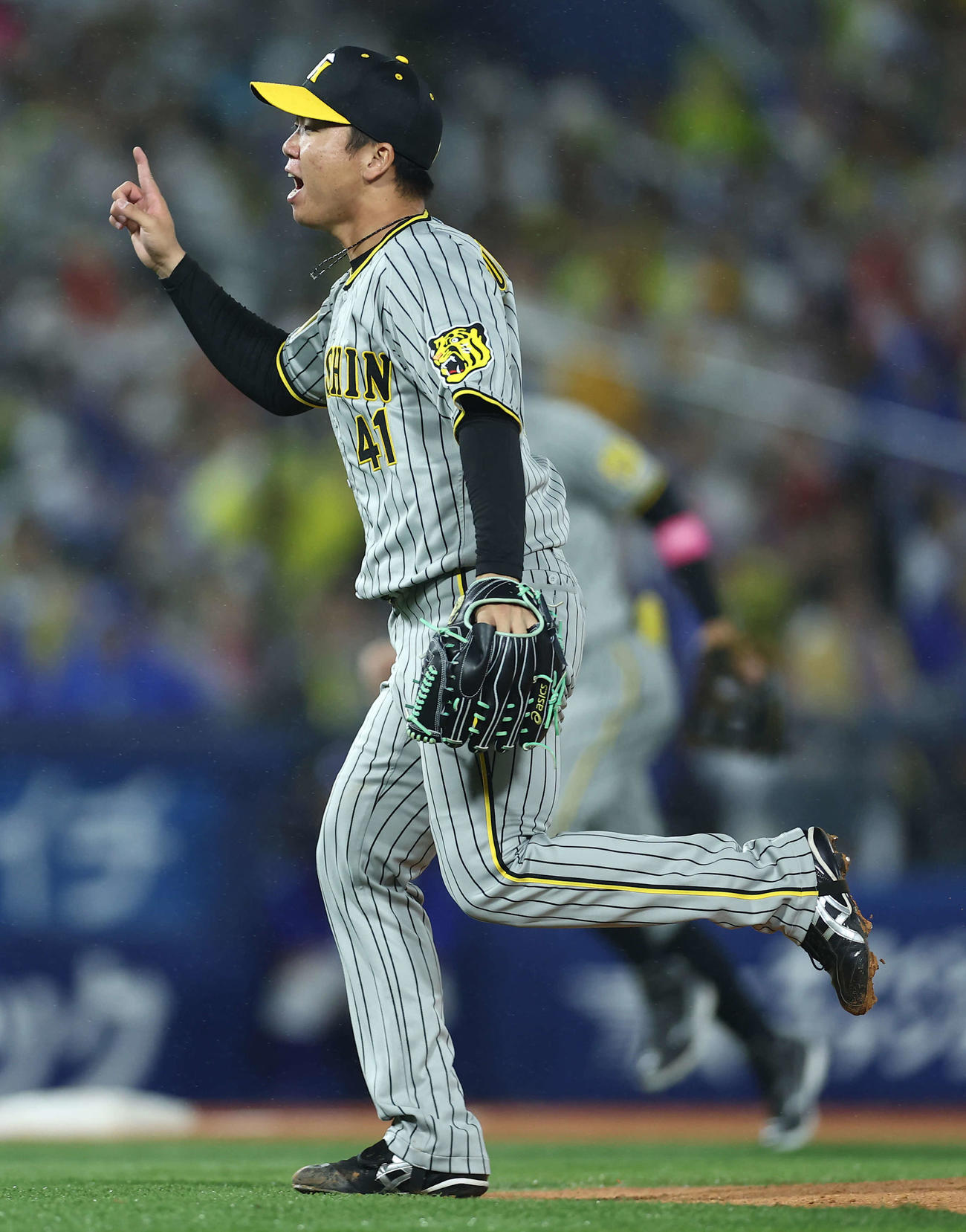 DeNA対阪神　6回裏を抑える村上（撮影・河田真司）