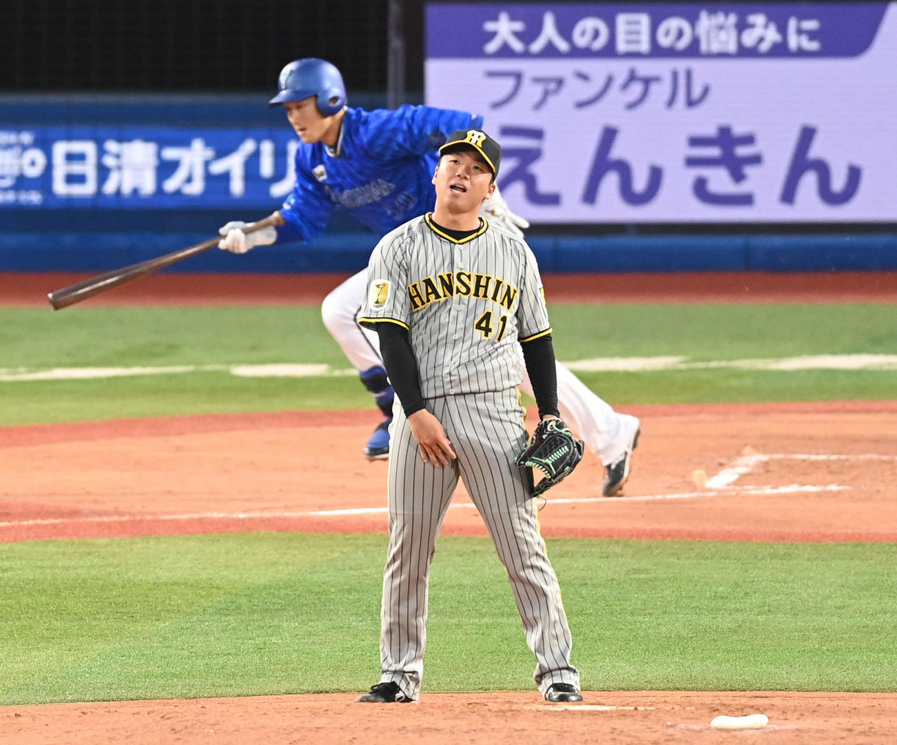 DeNA対阪神　2回裏DeNA2死三塁、村上は山本に右前適時打を許す（撮影・山崎安昭）