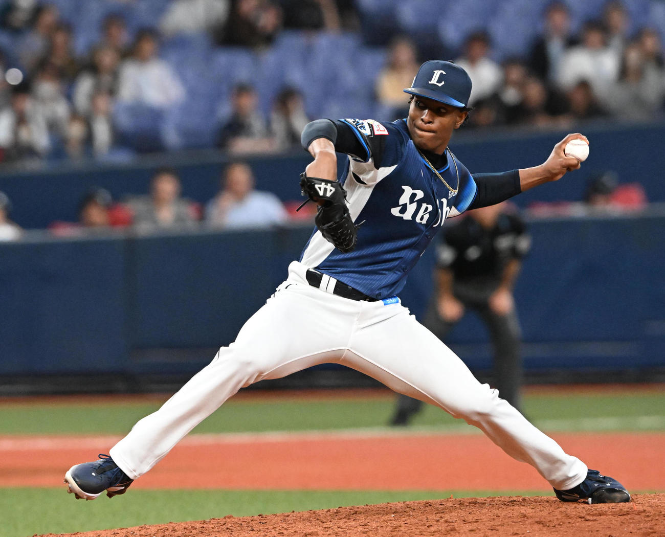 オリックス対西武　西武2番手のヤン（撮影・前岡正明）