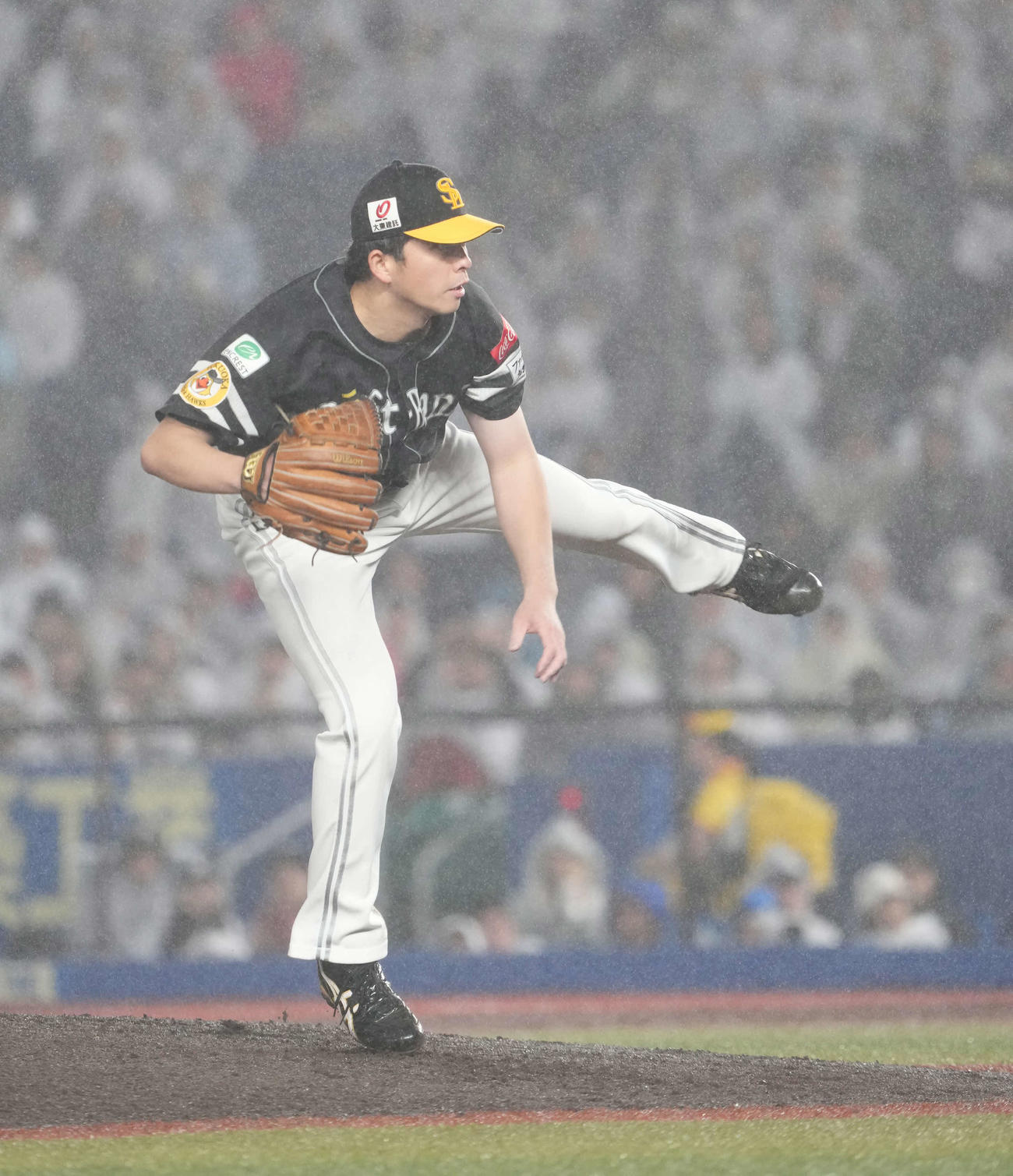 ロッテ対ソフトバンク　ソフトバンク先発の大関（撮影・小沢裕）