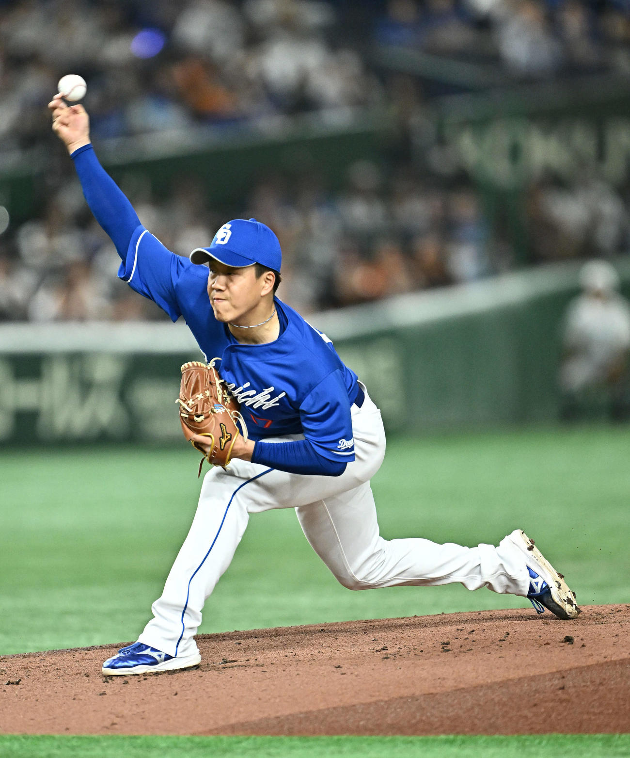 巨人対中日　中日先発の柳（撮影・滝沢徹郎）