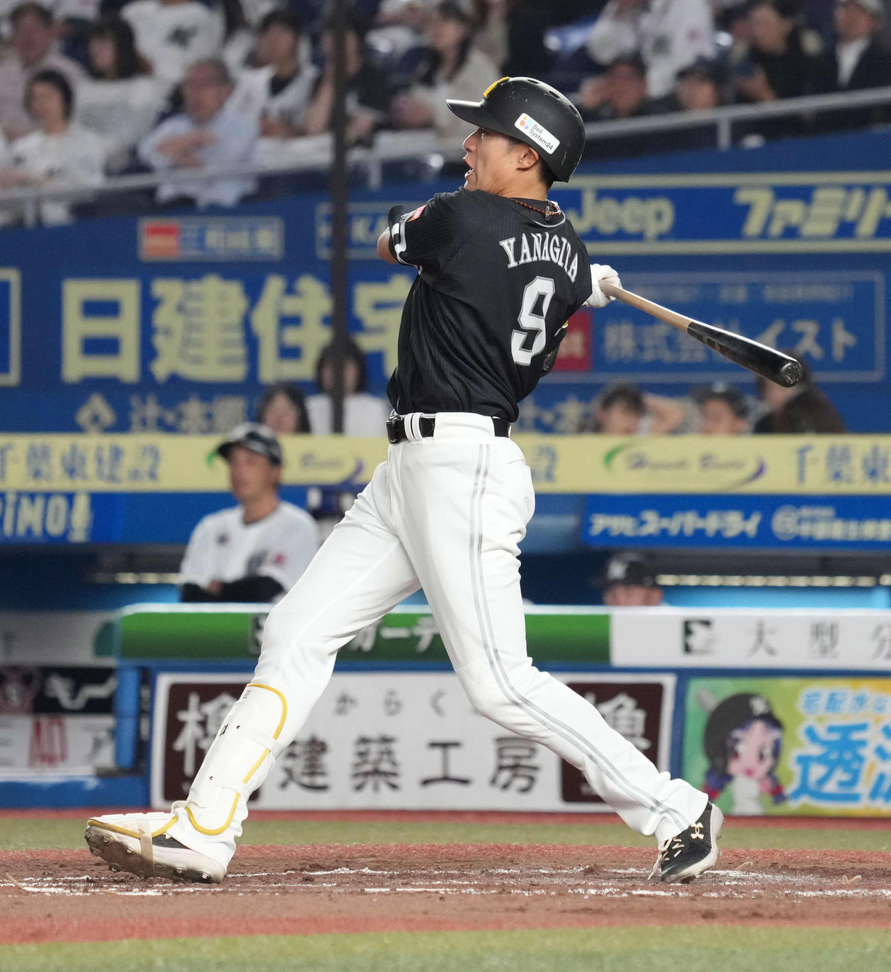 ロッテ対ソフトバンク　5回表ソフトバンク1死二塁、柳田は右前適時打を放つ（撮影・小沢裕）