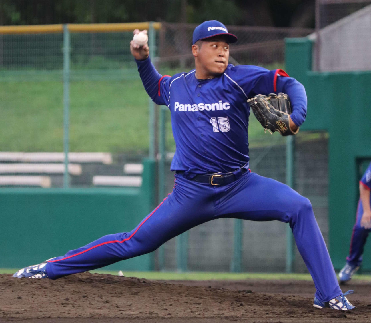 3連投した、パナソニック・定本拓真投手（23＝関大）