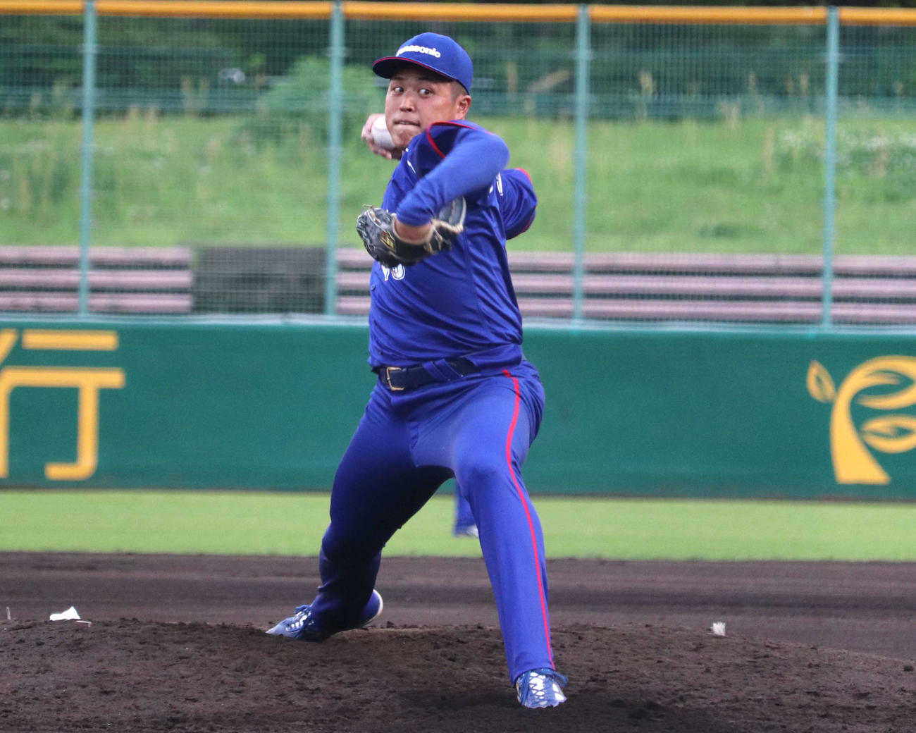 3連投した、パナソニック・定本拓真投手（23＝関大）