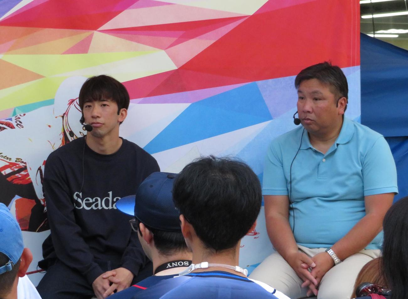 アスリートトークショーに参加した里崎智也氏（右）と野田昇吾