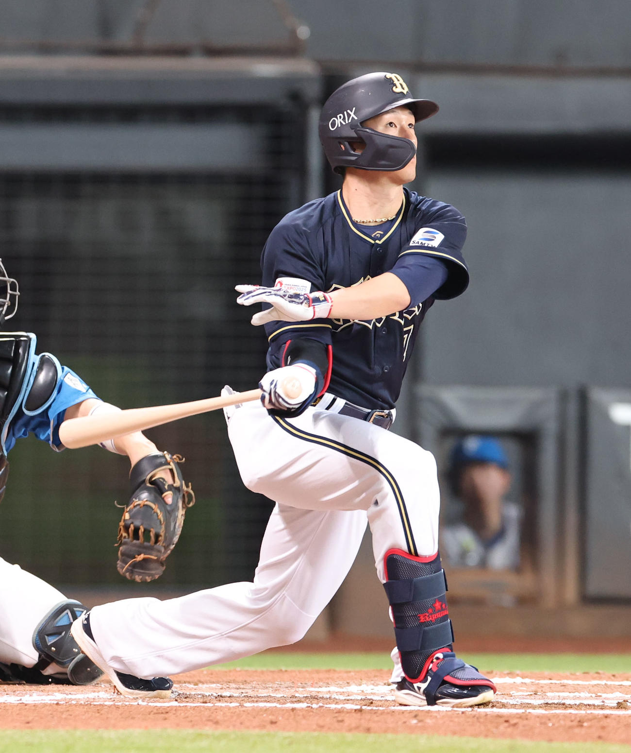 日本ハム対オリックス　6回表オリックス無死、西川は右越え本塁打を放つ（撮影・佐藤翔太）