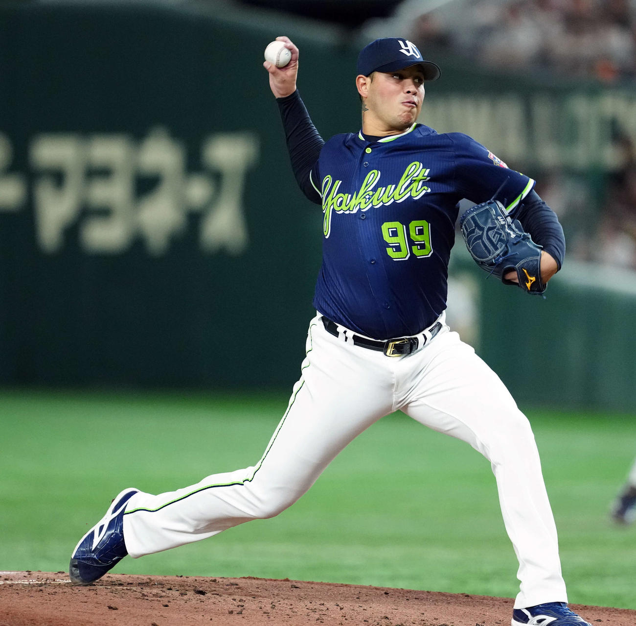 巨人対ヤクルト　ヤクルトの先発ヤフーレ（撮影・たえ見朱実）