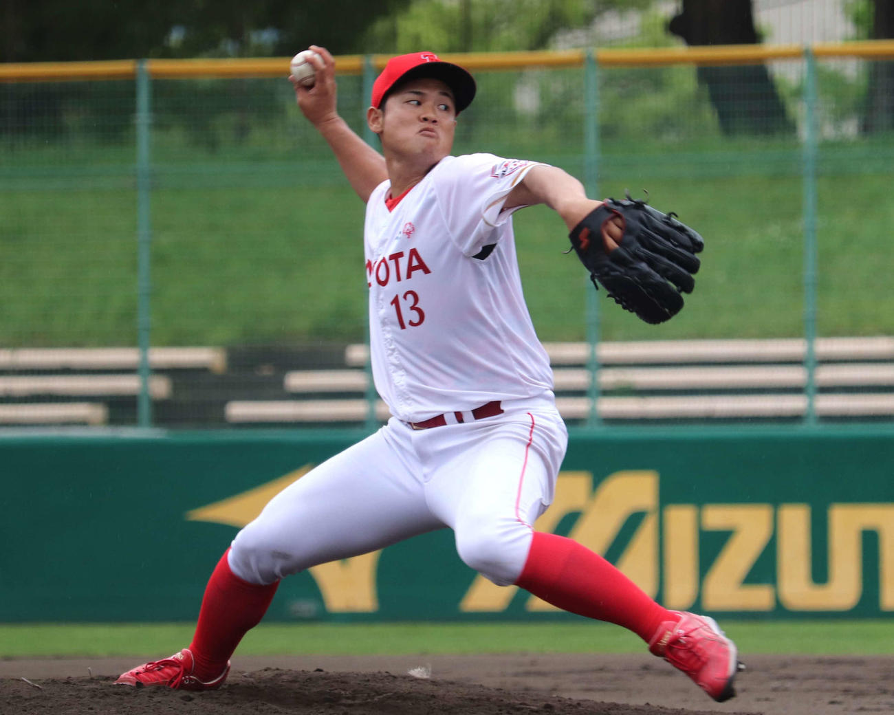 ヤマハ戦に出場し5番手で2回無失点のトヨタ自動車・細川（撮影・中島麗）