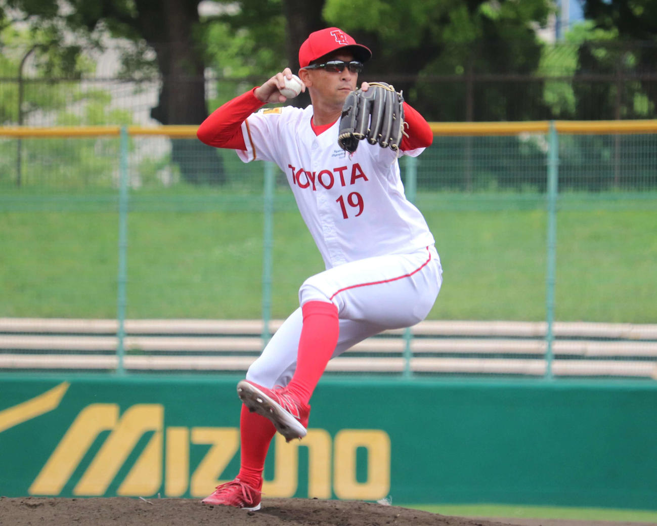 ヤマハ戦に出場し4番手で6回の1イニングを投げた、トヨタ自動車・佐竹（撮影・中島麗）