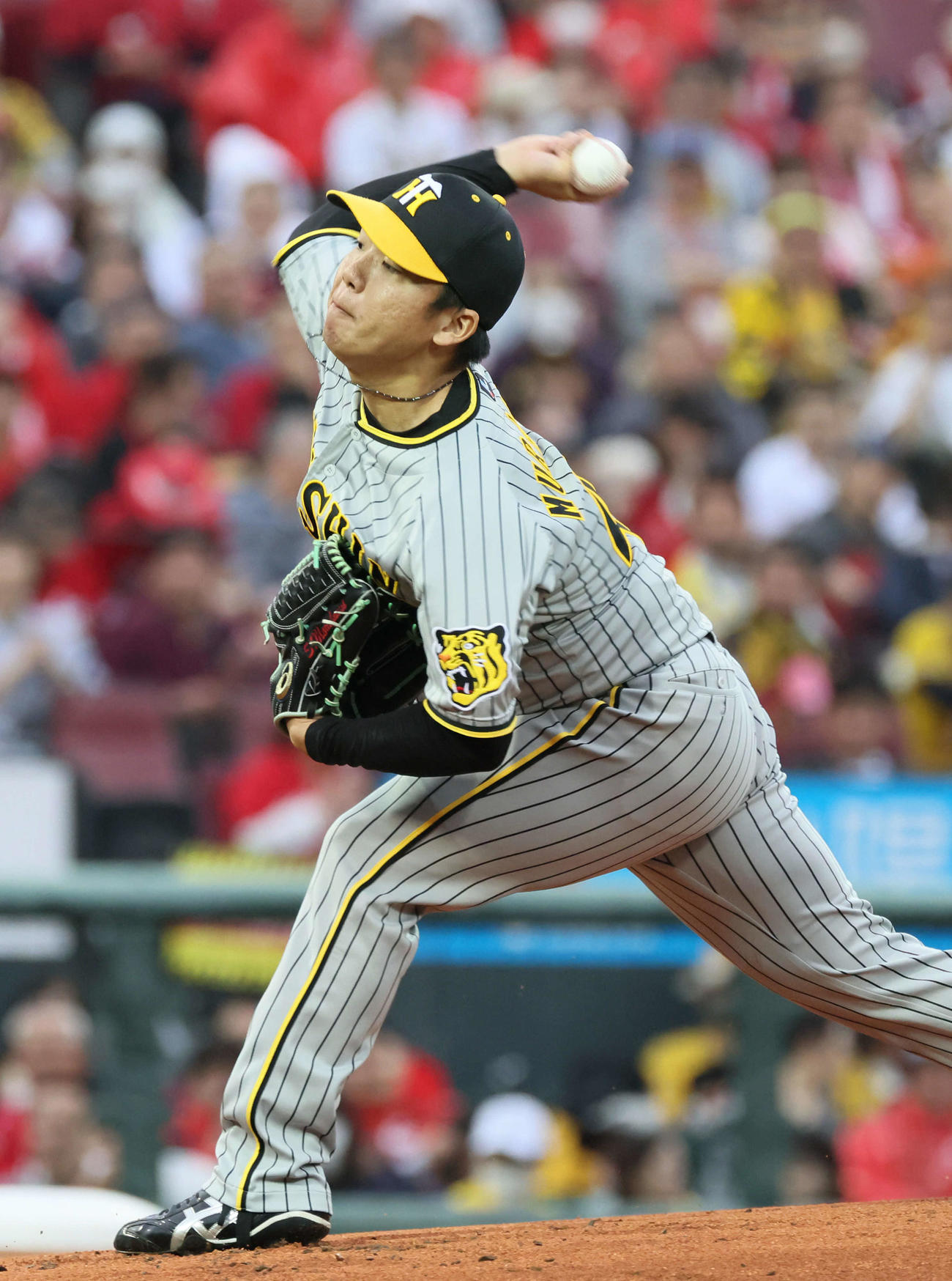 広島対阪神　阪神先発の村上（撮影・加藤孝規）