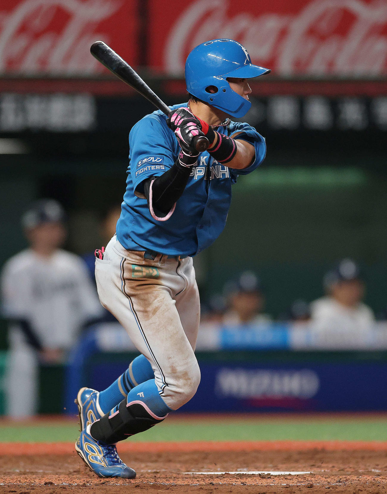西武対日本ハム　5回表日本ハム2死、投前内野安打を放つ細川（撮影・河田真司）