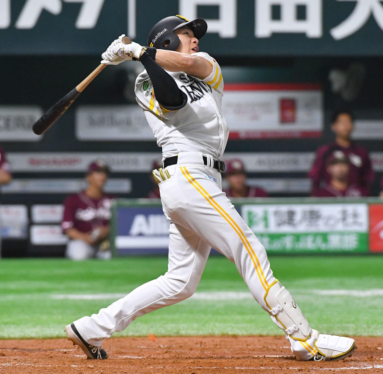 ソフトバンク対楽天　5回裏ソフトバンク無死、柳田は右越え本塁打を放つ（撮影・岩下翔太）