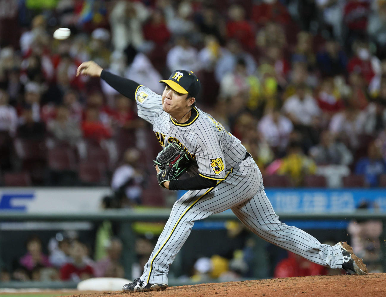 広島対阪神　完投勝利の村上（撮影・加藤孝規）