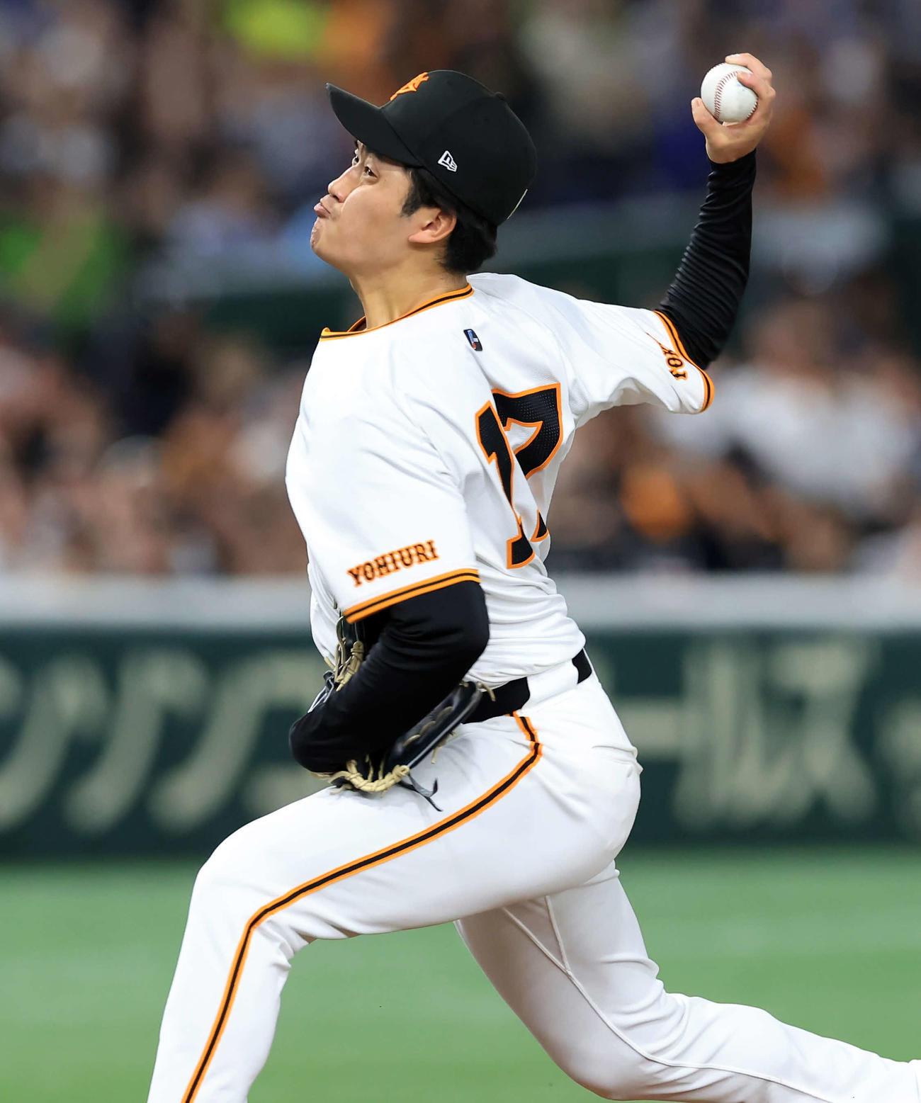 巨人対ヤクルト　7回表ヤクルトの攻撃で登板した西舘（撮影・浅見桂子）