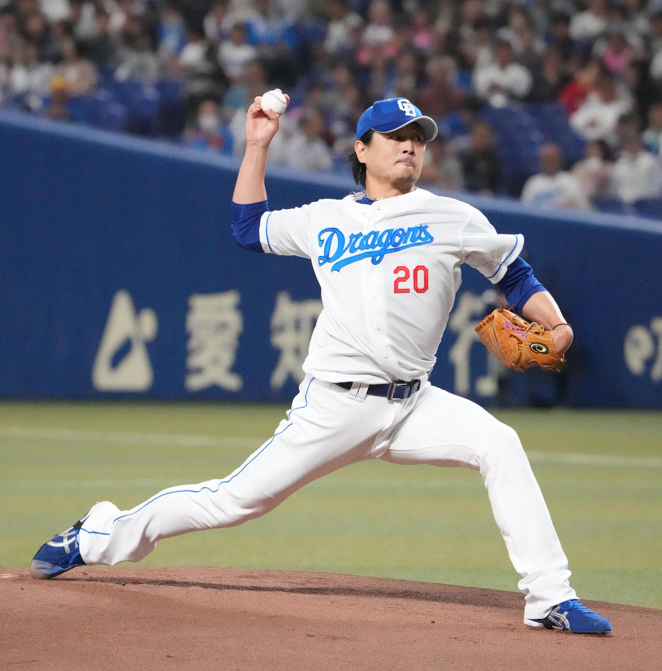 中日対DeNA　力投する中日先発の涌井（撮影・森本幸一）