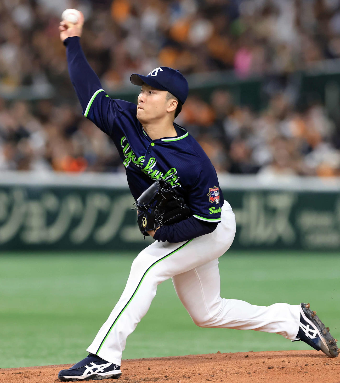 巨人対ヤクルト　力投するヤクルト先発の吉村（撮影・浅見桂子）