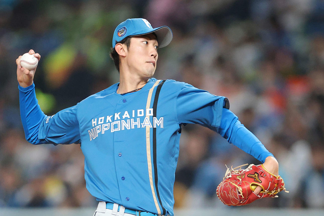西武対日本ハム　力投する日本ハム先発の福島（撮影・河田真司）