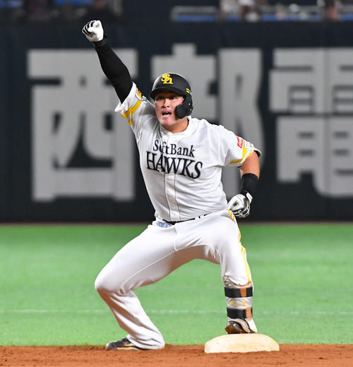 ソフトバンク】リチャード「勝手に出ちゃいました」感情爆発ガッツ
