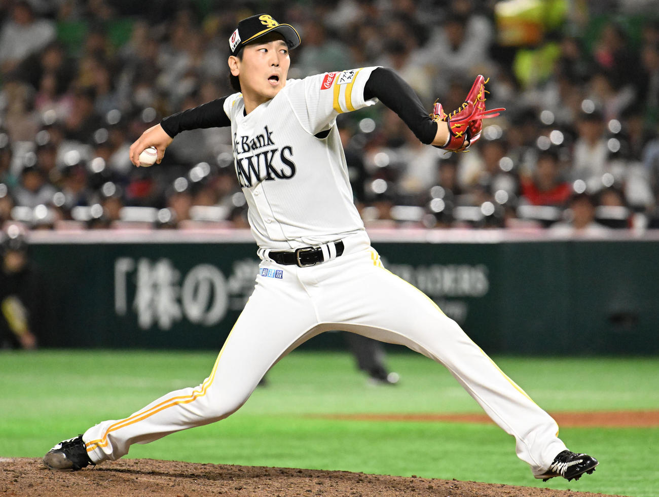 ソフトバンク対楽天　ソフトバンク2番投手・石川（撮影・林敢治）